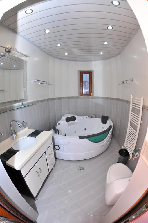 Hotel Relax Τυφλίδα Δωμάτιο φωτογραφία